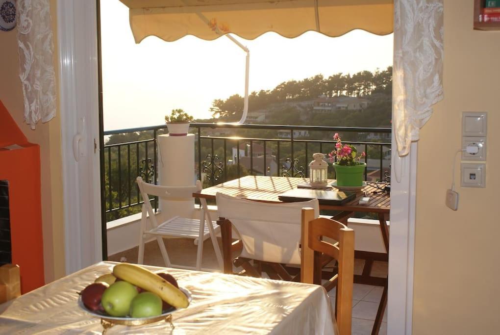 Alexandra's Kalamitsi (Lefkada)